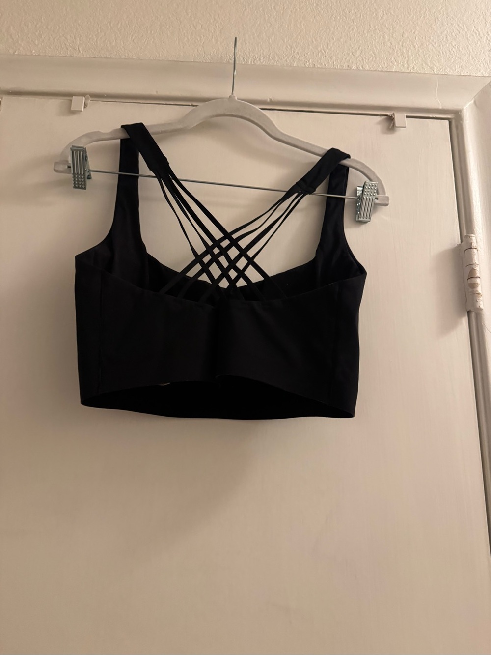 NWOT Lululemon Sports Bra, FlexyFlex Strappy Bra - Picture 2 of 3